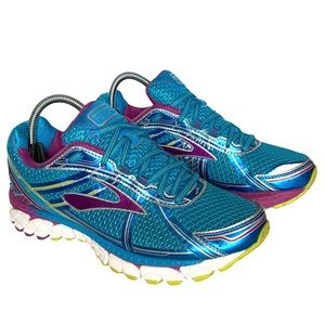 Brooks Adrenaline GTS 15 Running Shoe women’s 8.5